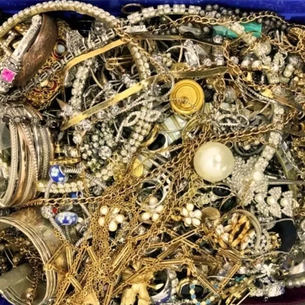 Big Estate Sale jewelry lot~ 3 LBs All wearable gold silver pearls rhine…
